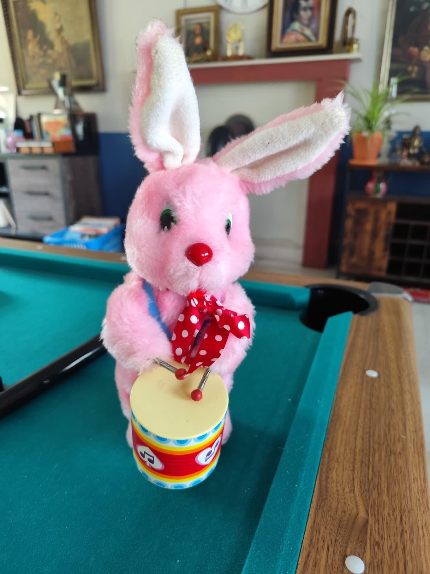 Lapin batteur en peluche à piles, Japon vintage (ne fonctionne plus)
