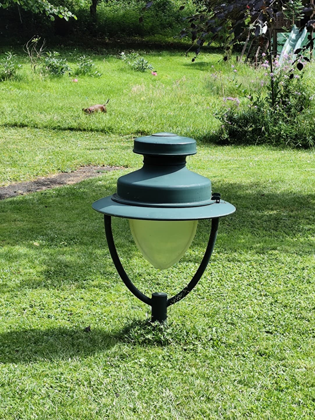 Tête de lampadaire de rue en métal vert, style industriel
